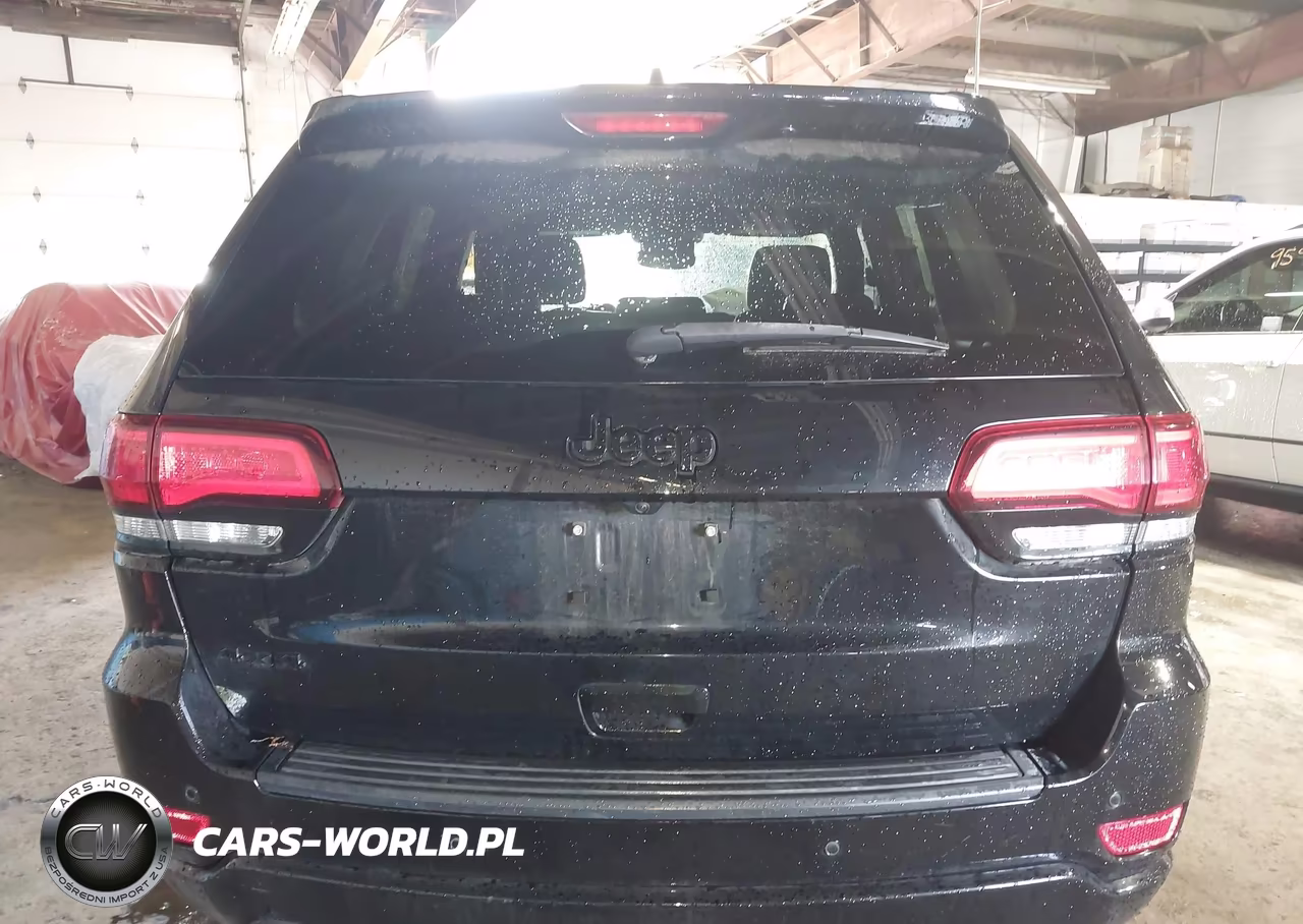 2020 Jeep Grand Cherokee Altitude 4X4 VIN:1C4RJFAG0LC240333 - 17