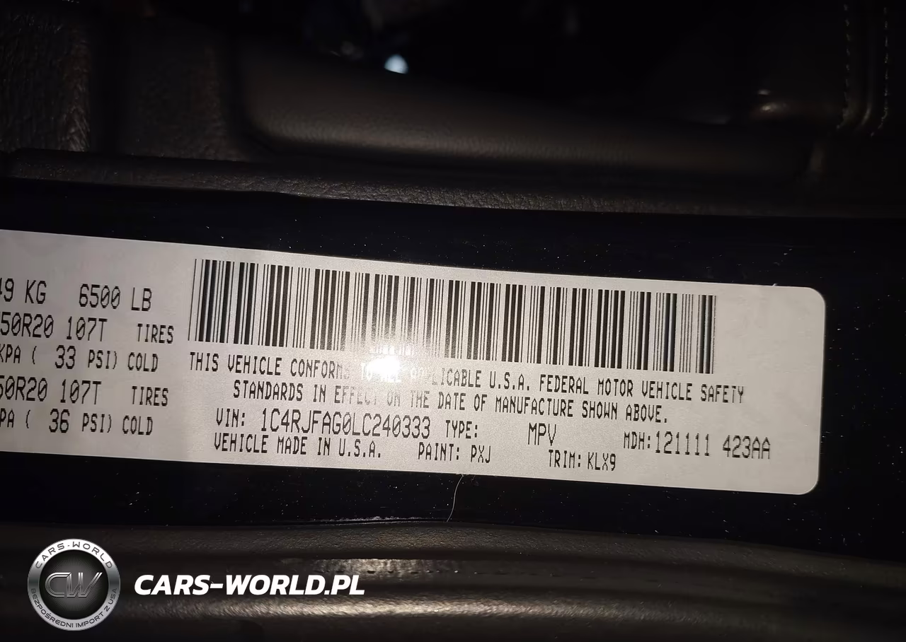 2020 Jeep Grand Cherokee Altitude 4X4 VIN:1C4RJFAG0LC240333 - 9