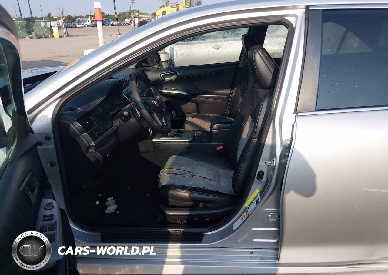 2014 Toyota Camry Se VIN:4T1BF1FK0EU446683 - 18