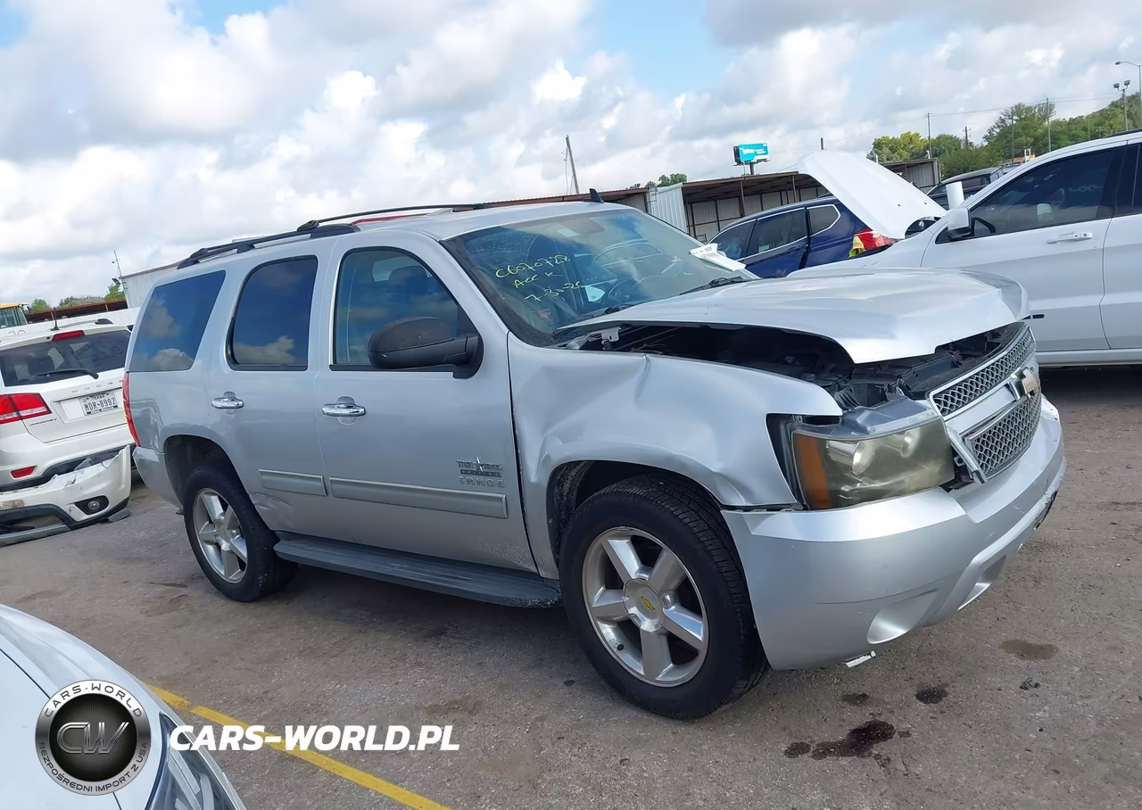 2011 Chevrolet Tahoe Ls VIN:1GNSCAE00BR308175 - 12