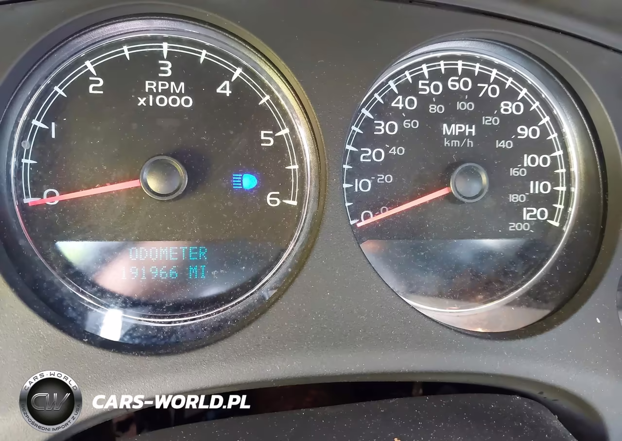 2011 Chevrolet Tahoe Ls VIN:1GNSCAE00BR308175 - 7
