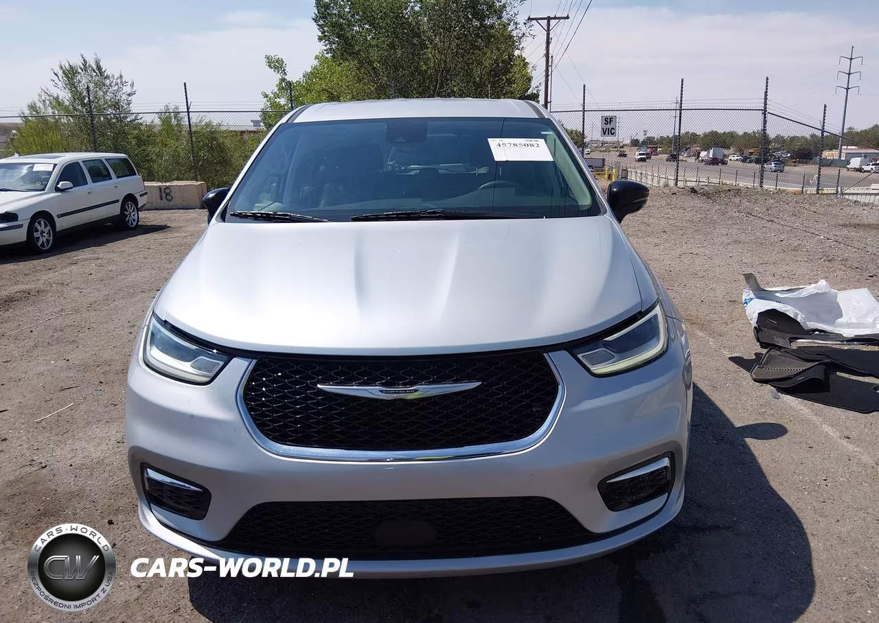 2024 Chrysler Pacifica Touring L VIN:2C4RC1BG0RR167380 - 12