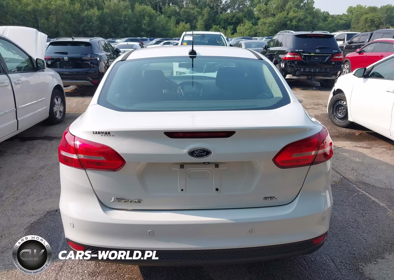 2018 Ford Focus Sel VIN:1FADP3H27JL301360 - 17