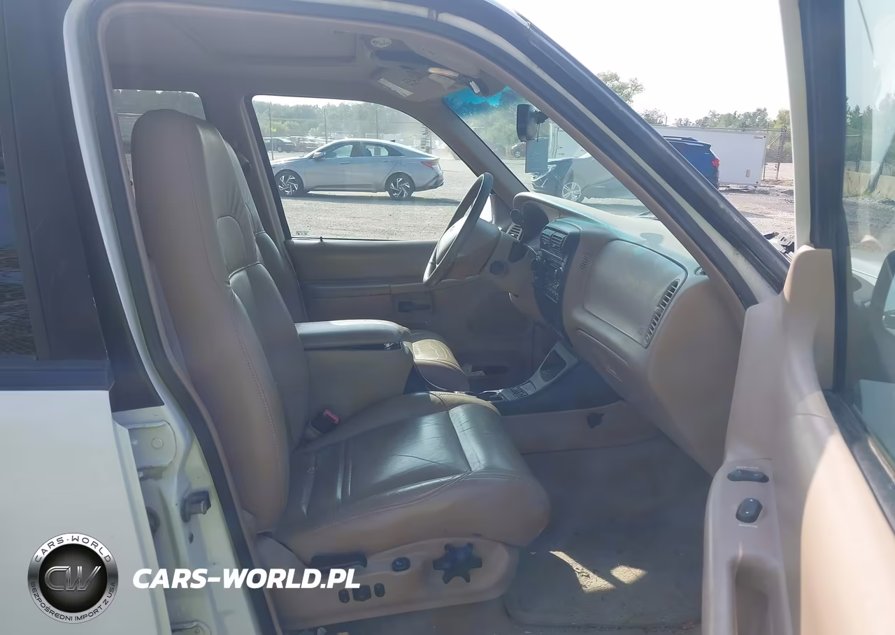 2000 Ford Explorer Eddie Bauer VIN:1FMZU74EXYZA03503 - 5