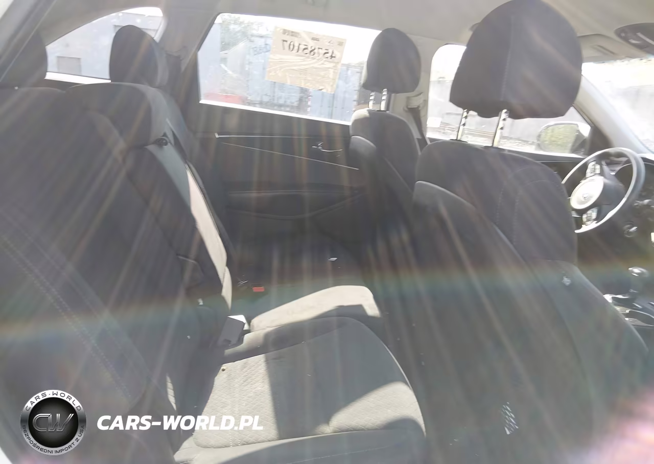 2018 Kia Sorento 3.3L Lx VIN:5XYPGDA55JG393517 - 8