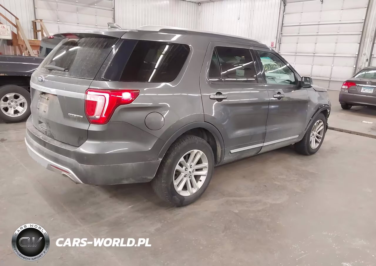 2016 Ford Explorer Xlt VIN:1FM5K7D83GGD00587 - 4