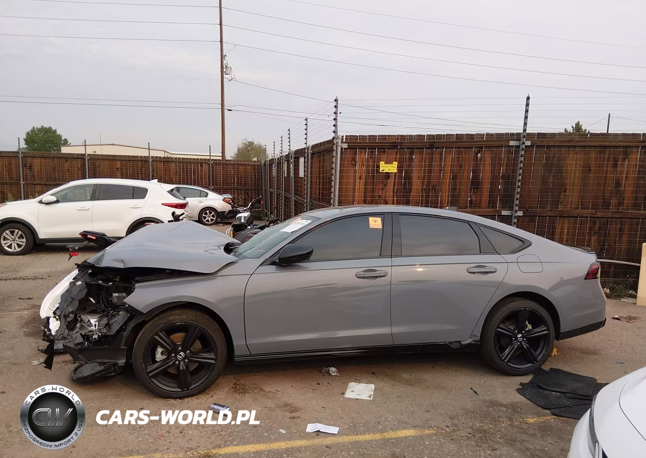 2023 Honda Accord Hybrid Sport-L VIN:1HGCY2F77PA043942 - 14