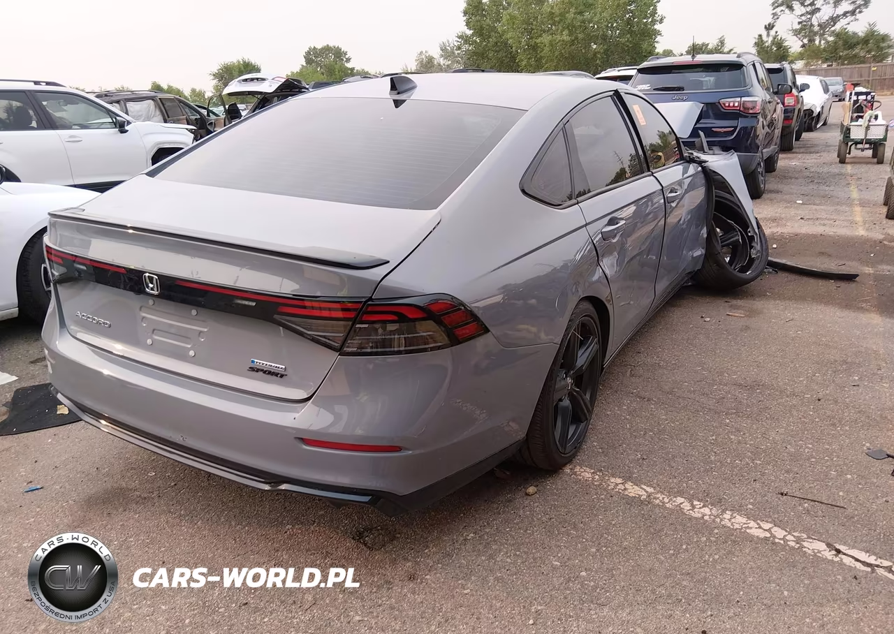 2023 Honda Accord Hybrid Sport-L VIN:1HGCY2F77PA043942 - 4
