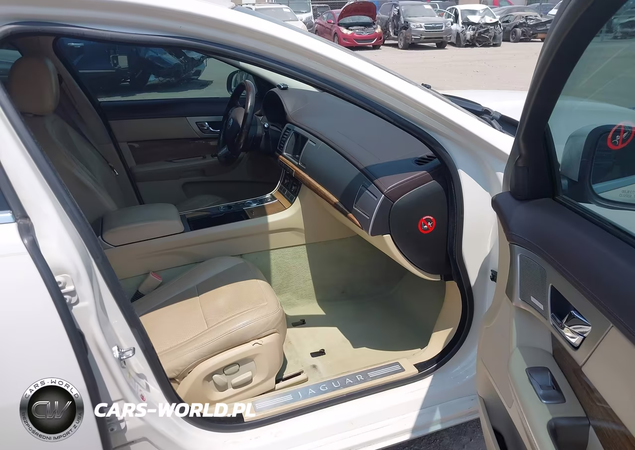2009 Jaguar Xf Premium Luxury VIN:SAJWA06B69HR10882 - 5