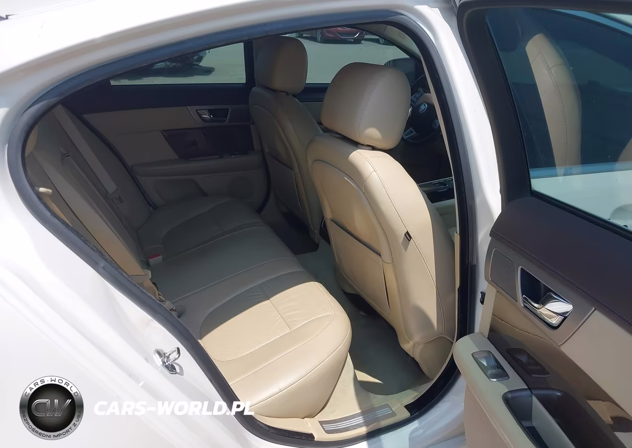 2009 Jaguar Xf Premium Luxury VIN:SAJWA06B69HR10882 - 8