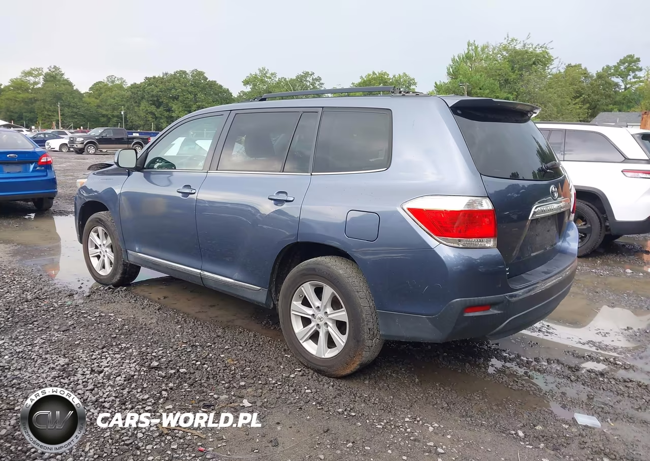 2011 Toyota Highlander Base V6 VIN:5TDZK3EH1BS034028 - 3