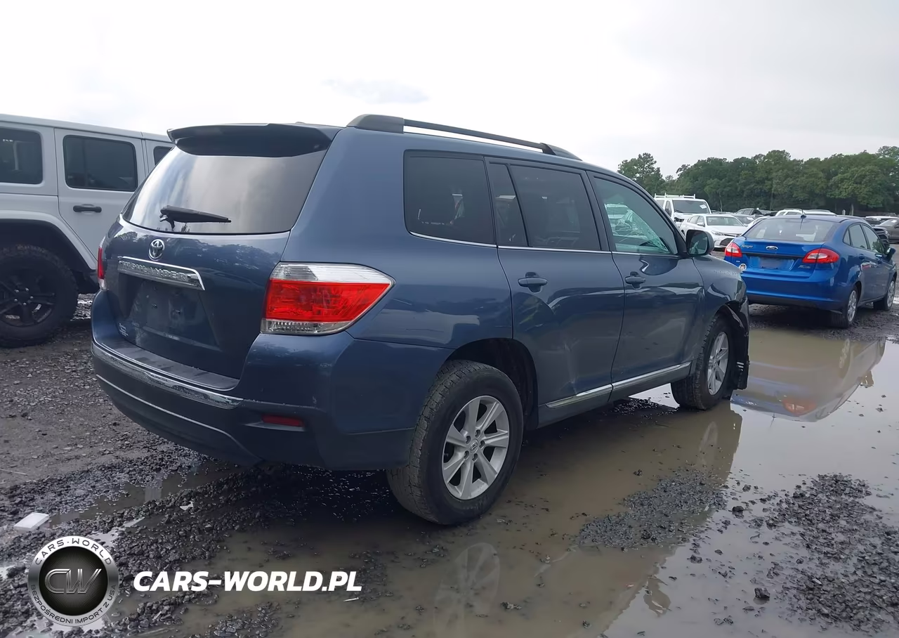 2011 Toyota Highlander Base V6 VIN:5TDZK3EH1BS034028 - 4