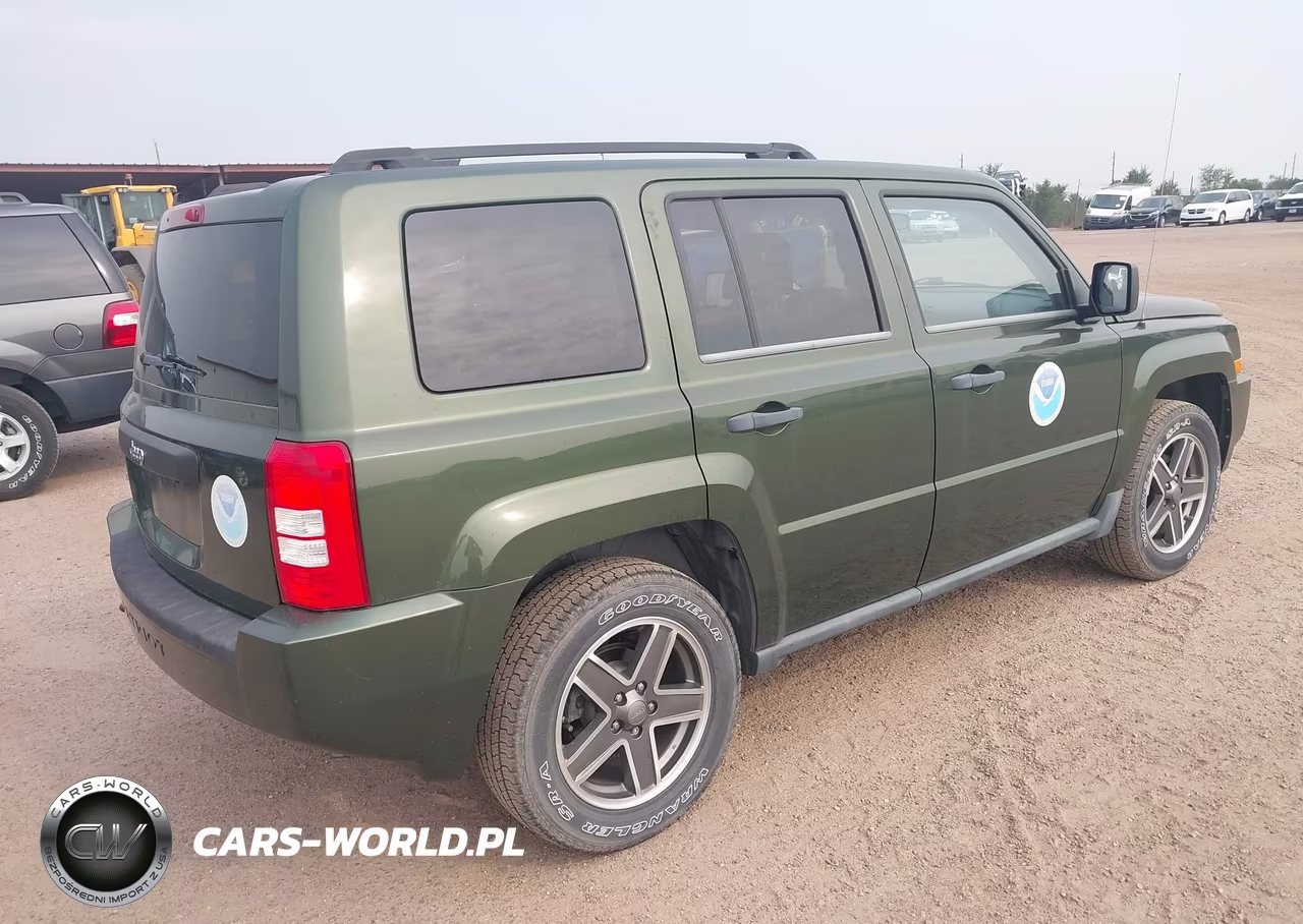 2009 Jeep Patriot Sport VIN:1J4FF28B99D250086 - 4