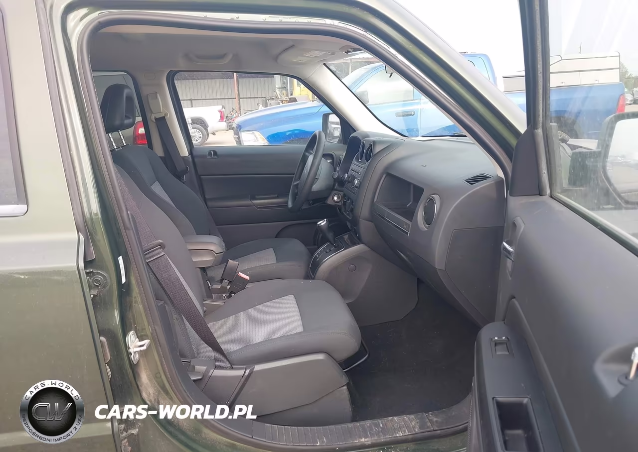 2009 Jeep Patriot Sport VIN:1J4FF28B99D250086 - 5