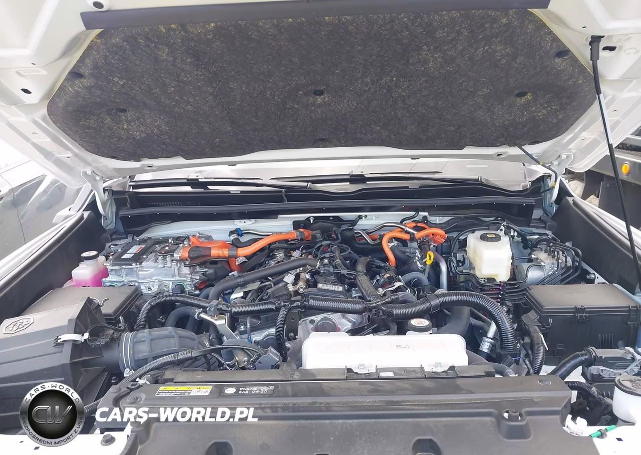 2025 Toyota 4Runner Hybrid Trailhunter VIN:JTEVB5BR6S5013278 - 10