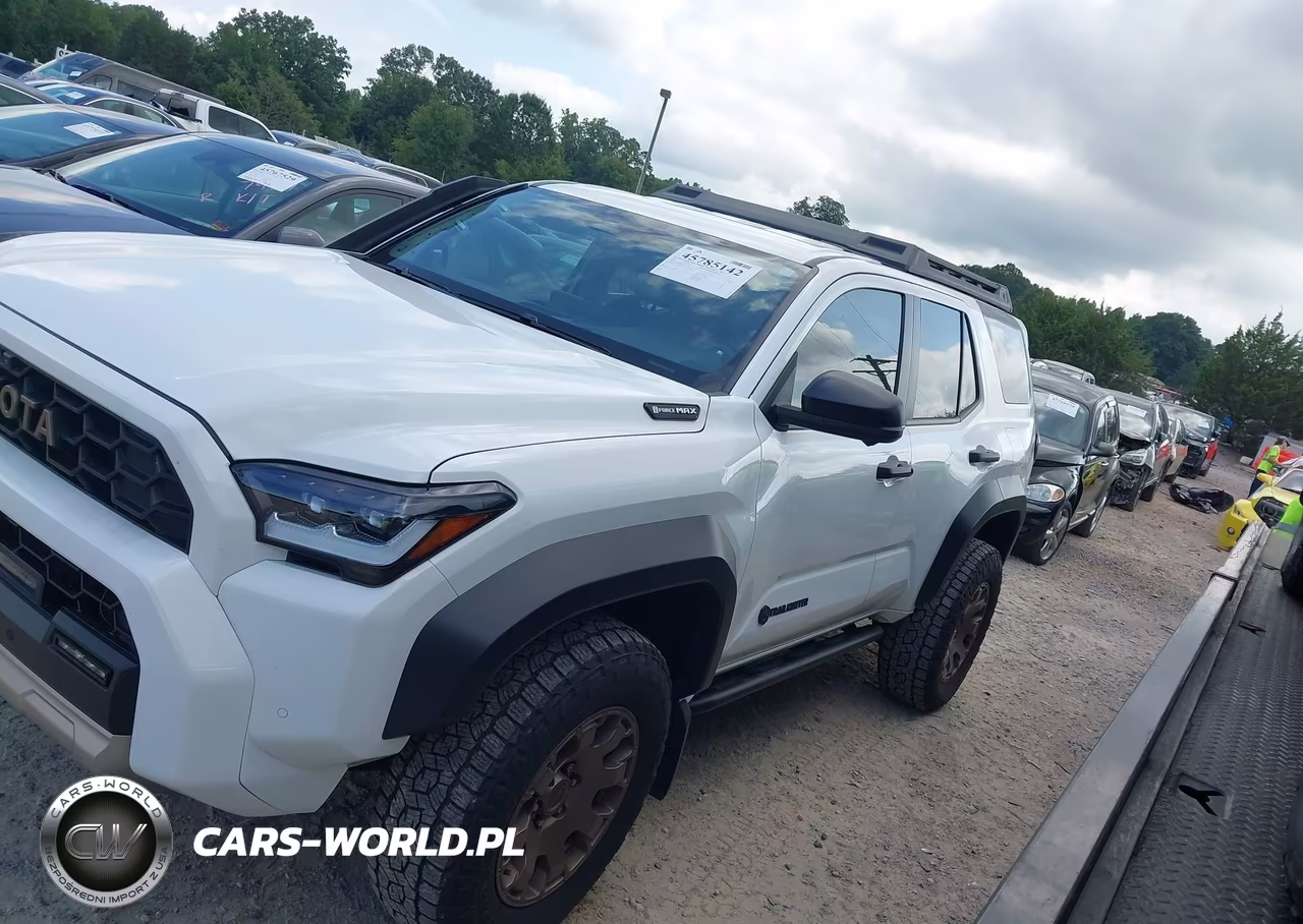 2025 Toyota 4Runner Hybrid Trailhunter VIN:JTEVB5BR6S5013278 - 14