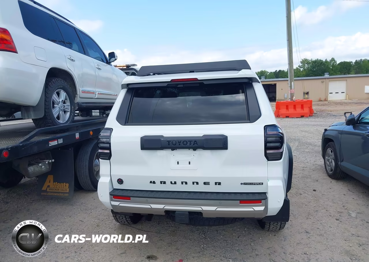 2025 Toyota 4Runner Hybrid Trailhunter VIN:JTEVB5BR6S5013278 - 16