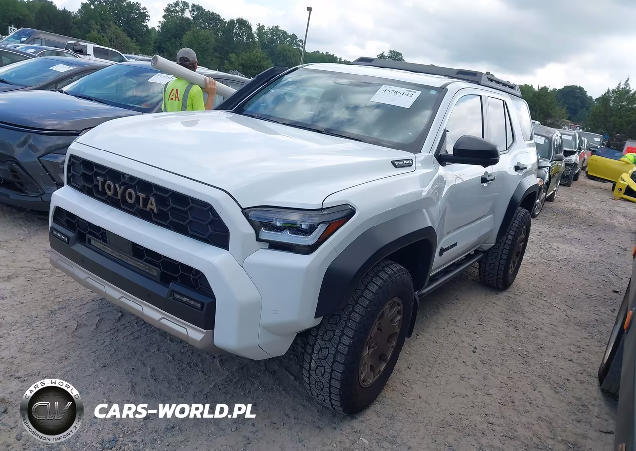 2025 Toyota 4Runner Hybrid Trailhunter VIN:JTEVB5BR6S5013278 - 2
