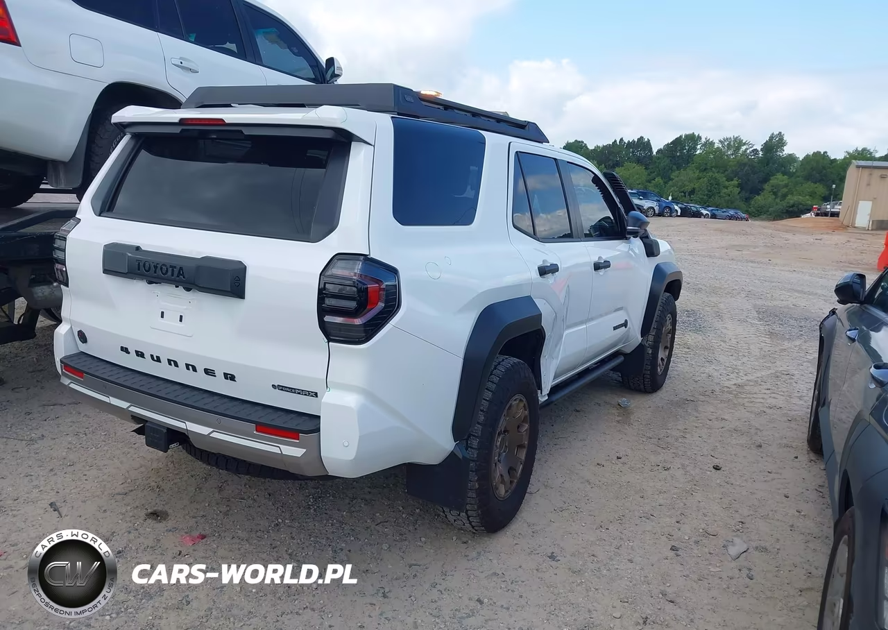 2025 Toyota 4Runner Hybrid Trailhunter VIN:JTEVB5BR6S5013278 - 4