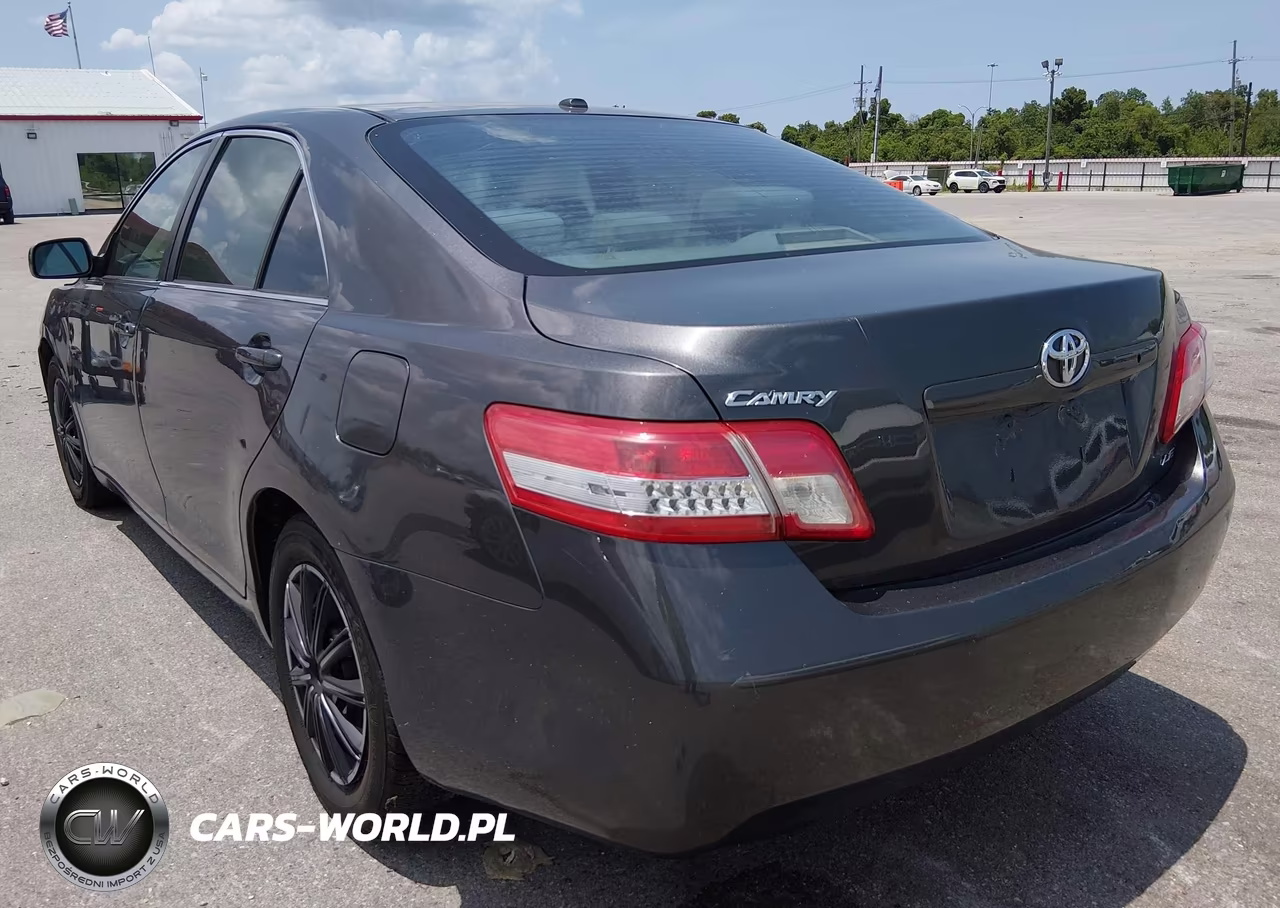 2010 Toyota Camry Le VIN:4T4BF3EK8AR002027 - 3