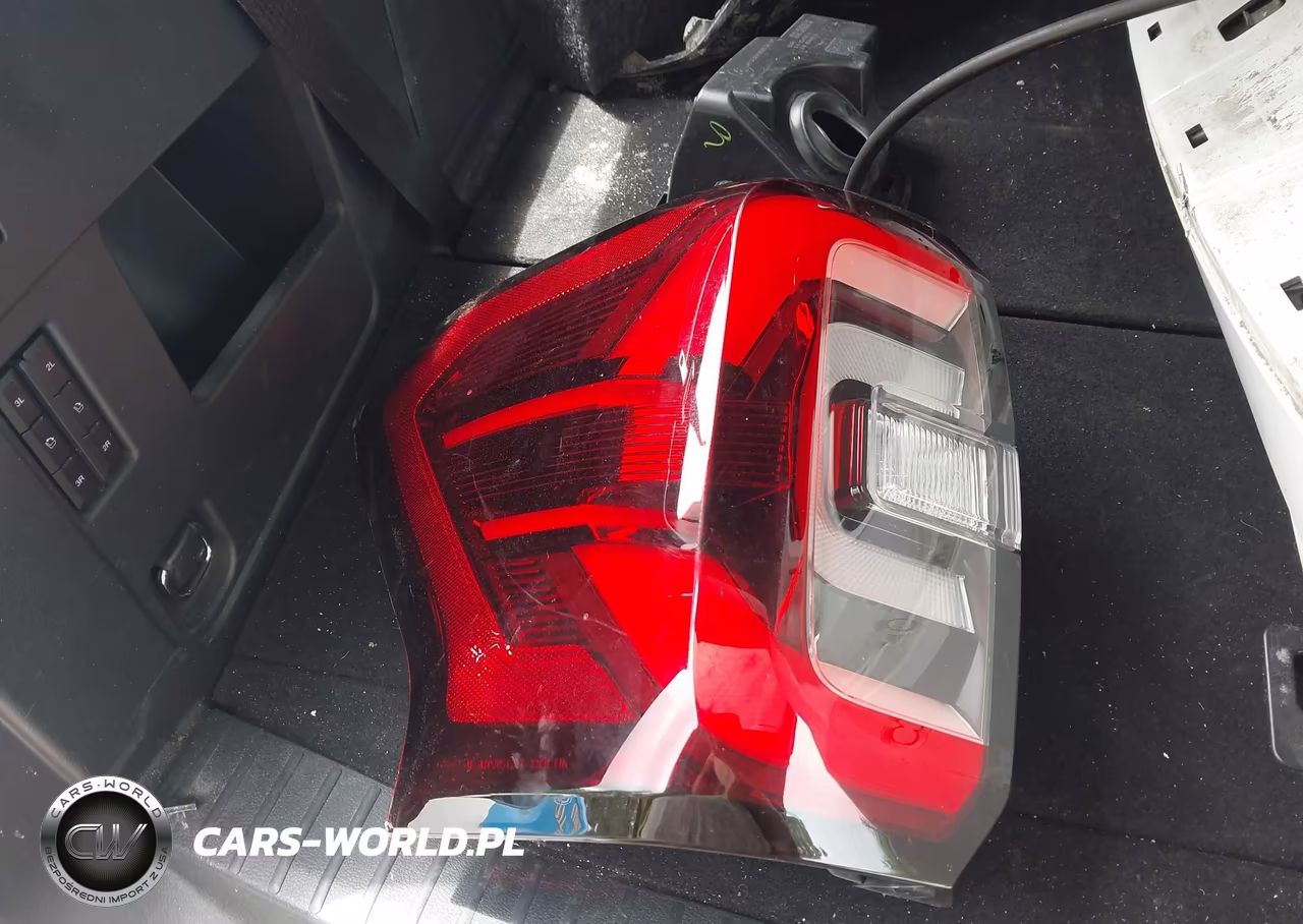 2023 Ford Expedition Limited VIN:1FMJU1K88PEA03450 - 18