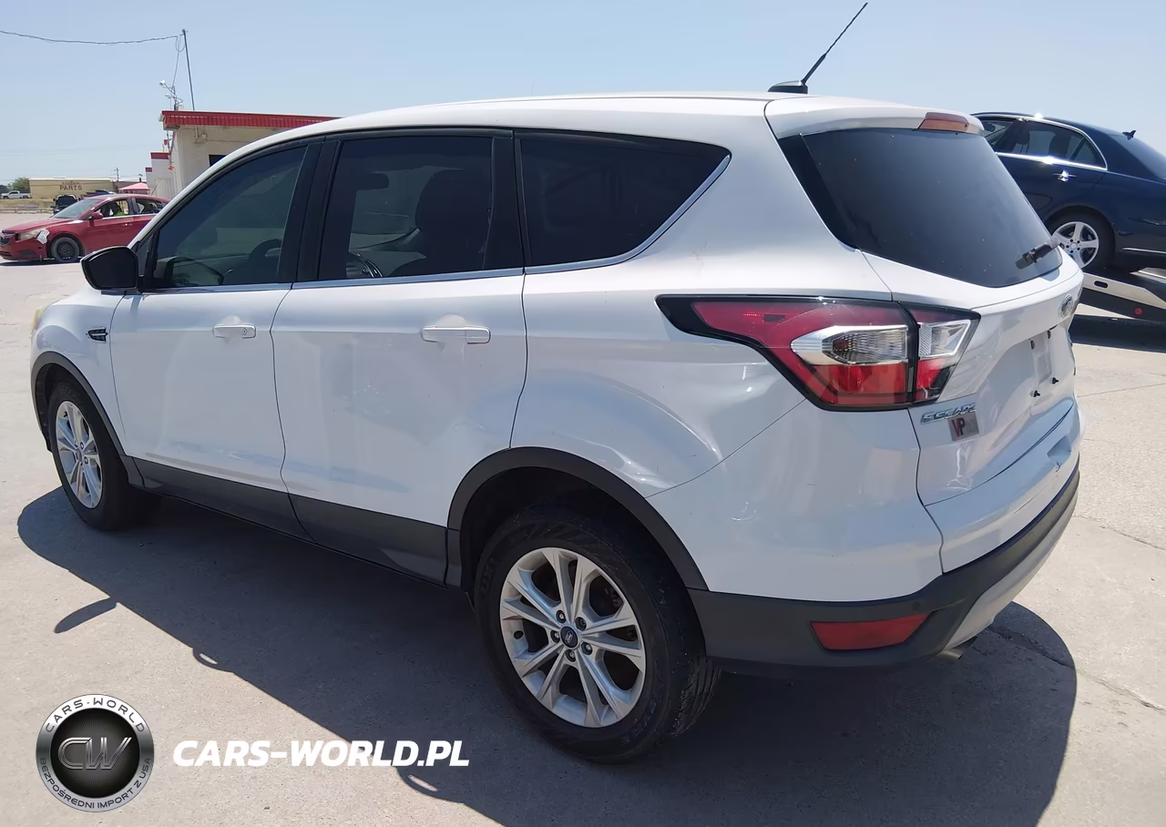 2017 Ford Escape Se VIN:1FMCU0GD3HUD30354 - 3