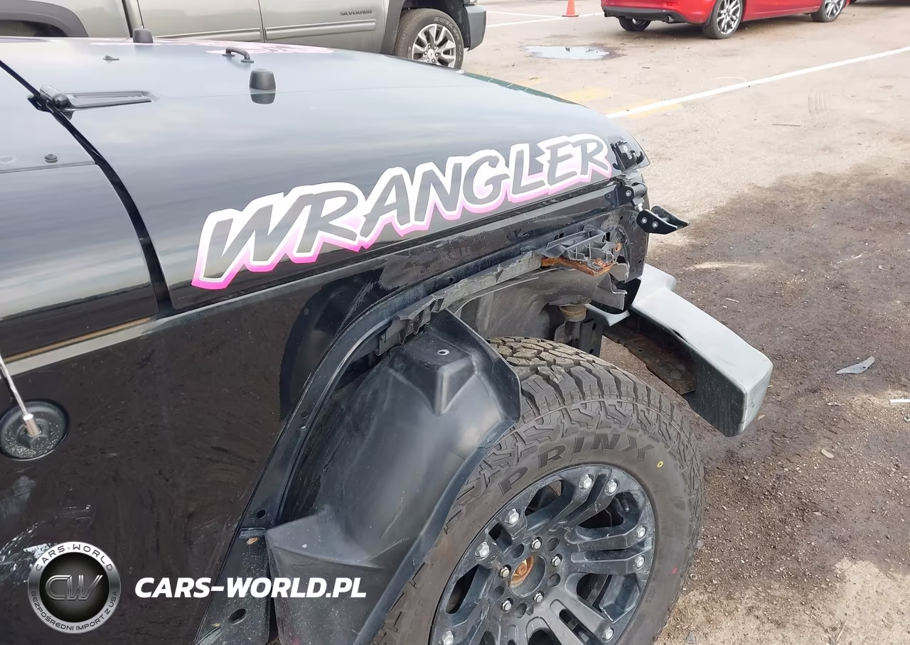 2011 Jeep Wrangler Unlimited Rubicon VIN:1J4HA6H1XBL566887 - 6