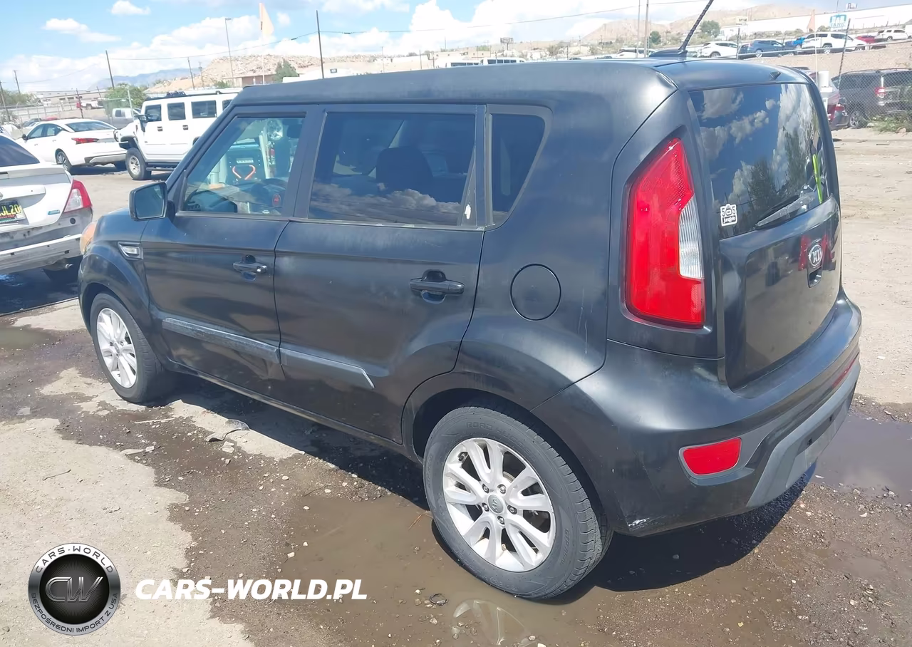 2013 Kia Soul VIN:KNDJT2A51D7542528 - 3