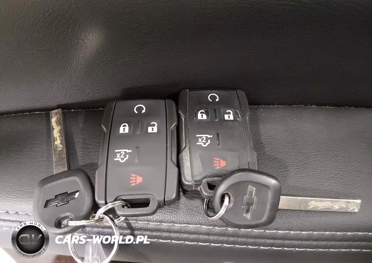 2019 Chevrolet Tahoe Ls VIN:1GNSKAEC8KR295334 - 11