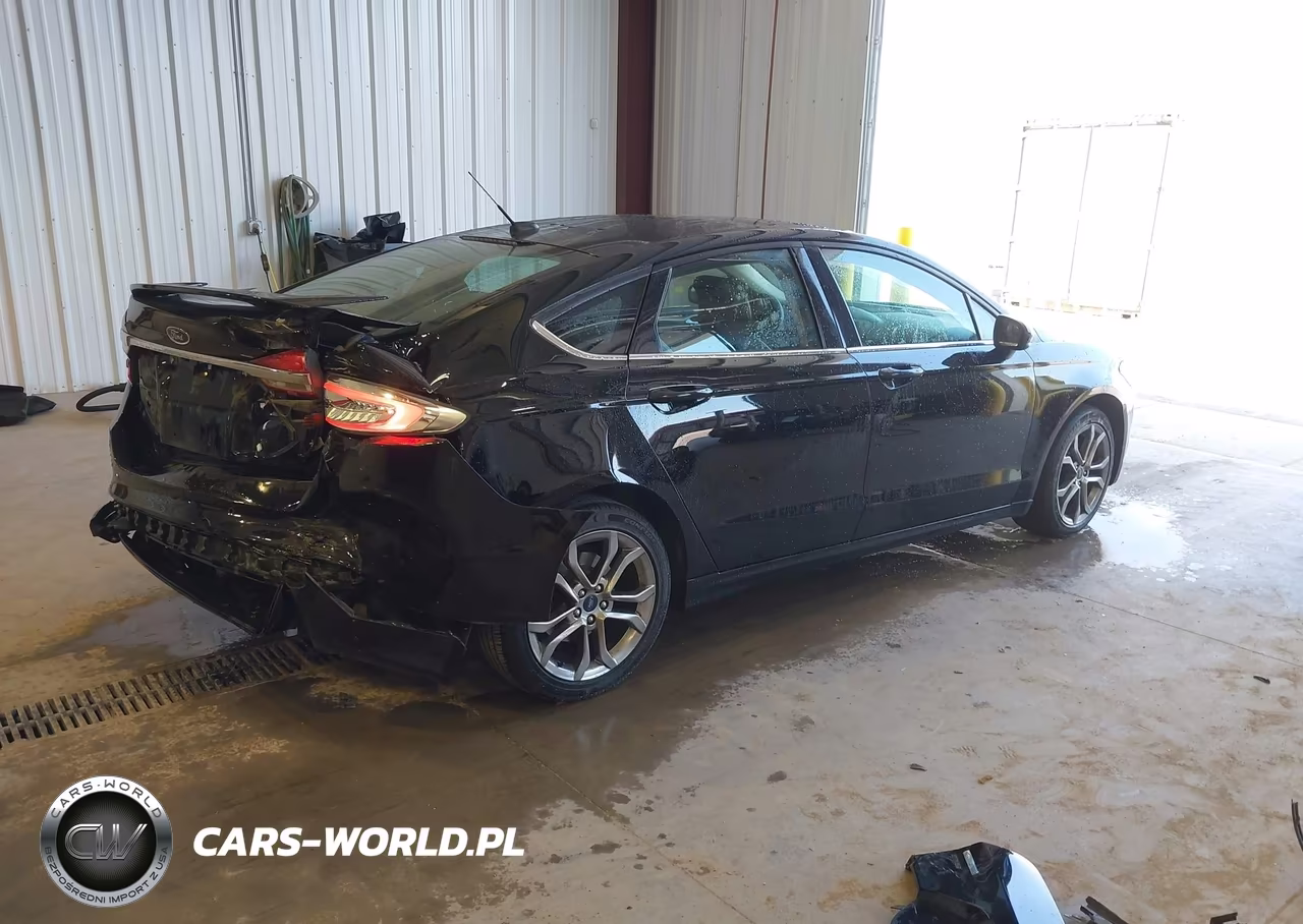 2017 Ford Fusion Se VIN:3FA6P0H95HR322188 - 4