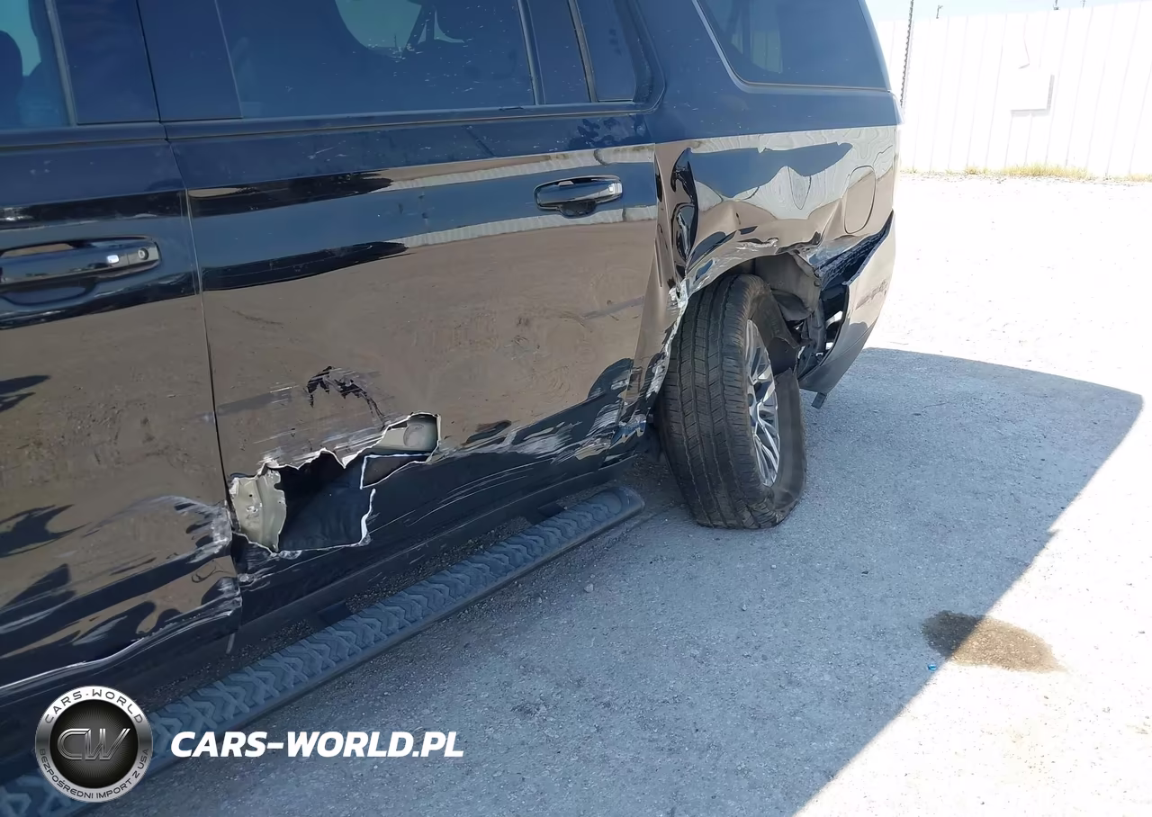 2025 Chevrolet Suburban 4Wd Z71 VIN:1GNS6DRL6SR110522 - 6