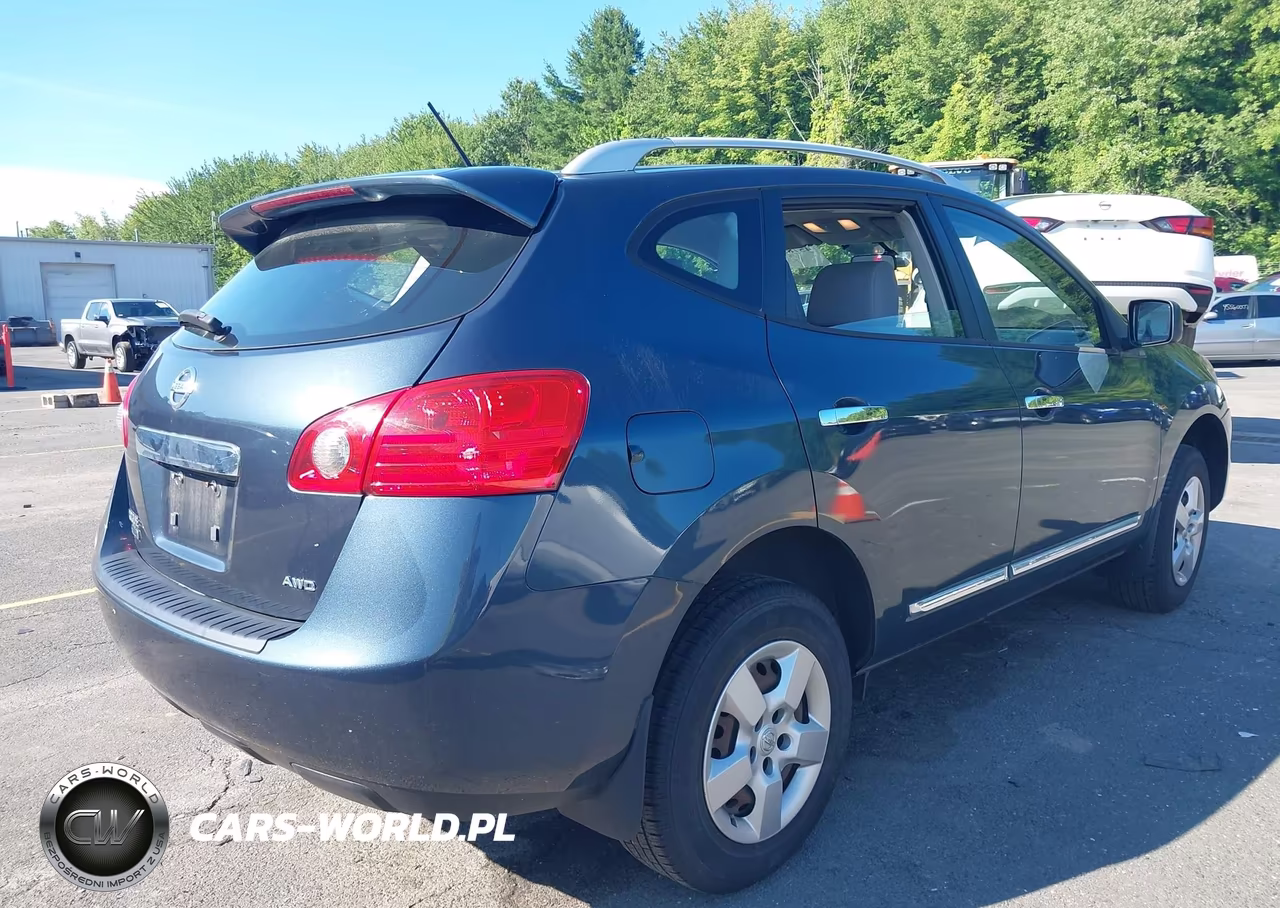 2014 Nissan Rogue Select S VIN:JN8AS5MV2EW714898 - 4
