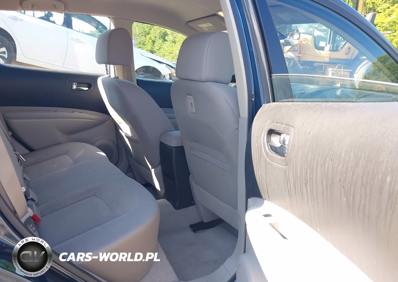 2014 Nissan Rogue Select S VIN:JN8AS5MV2EW714898 - 8