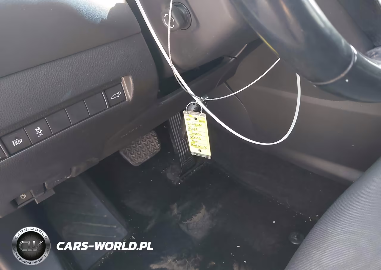 2021 Toyota Venza Le VIN:JTEAAAAH5MJ025886 - 11