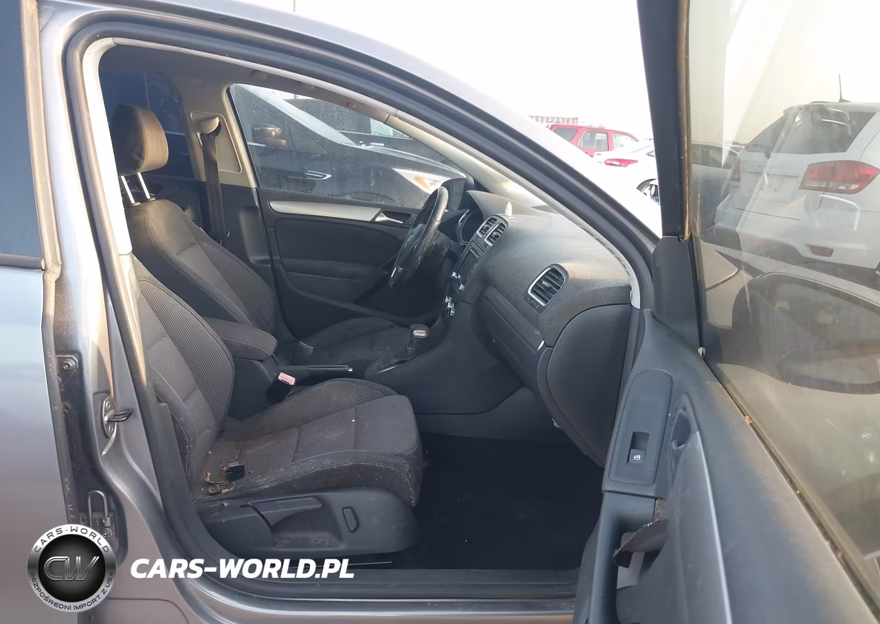 2011 Volkswagen Golf VIN:WVWDM7AJ0BW074976 - 5