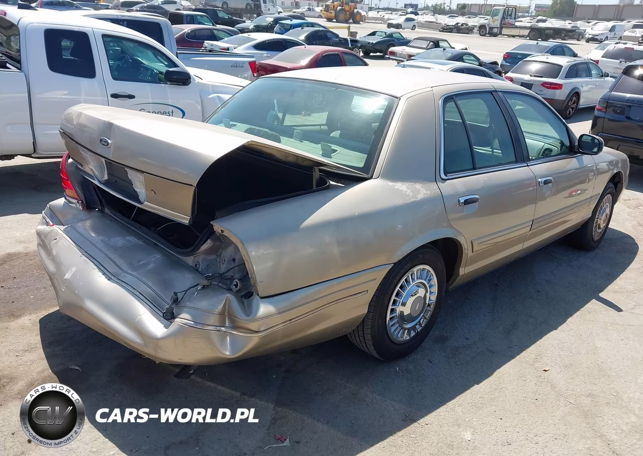 2000 Ford Crown Victoria Police Interceptor VIN:2FAFP71W2YX203346 - 4
