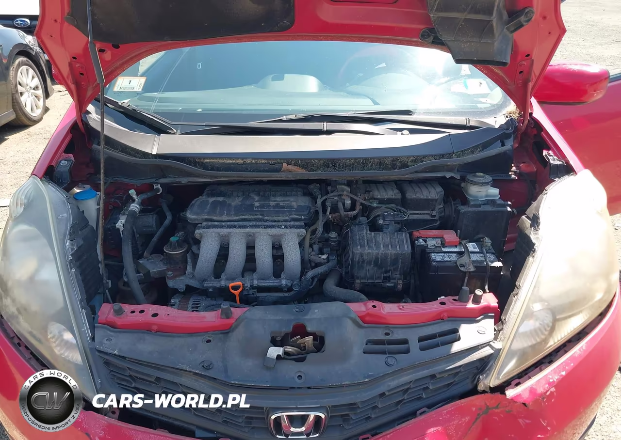 2013 Honda Fit Sport VIN:JHMGE8H58DC073098 - 10