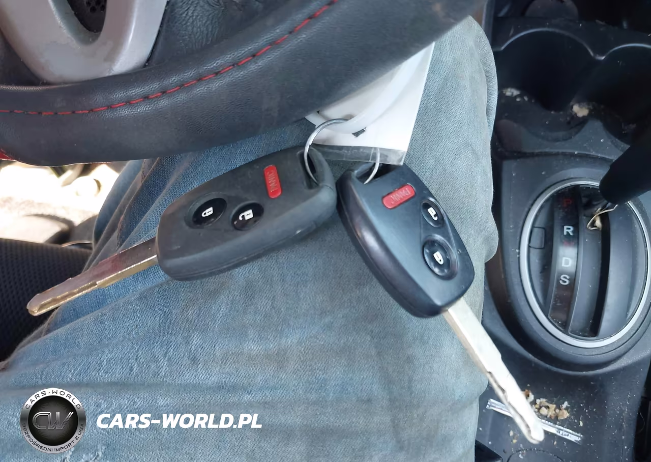 2013 Honda Fit Sport VIN:JHMGE8H58DC073098 - 11