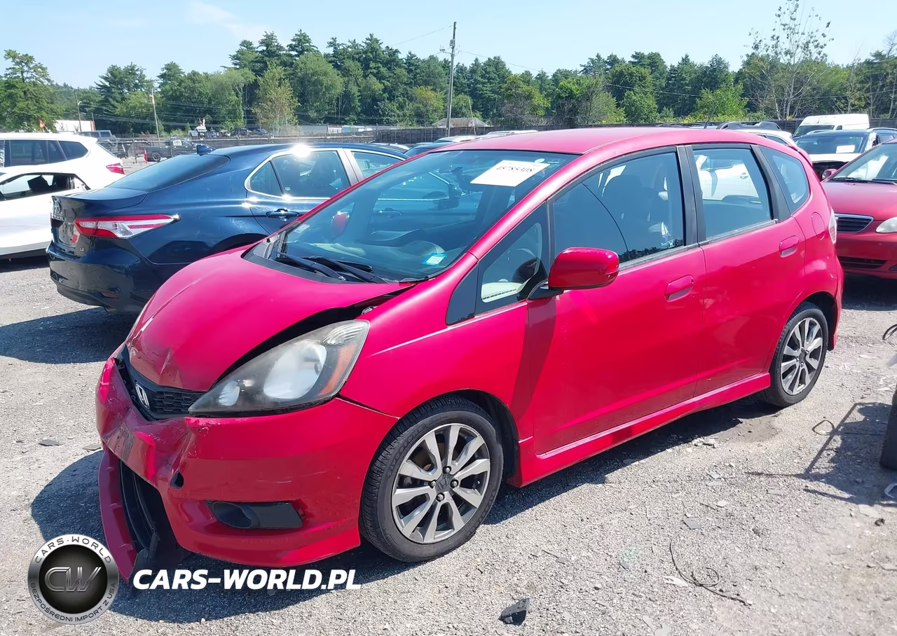 2013 Honda Fit Sport VIN:JHMGE8H58DC073098 - 2