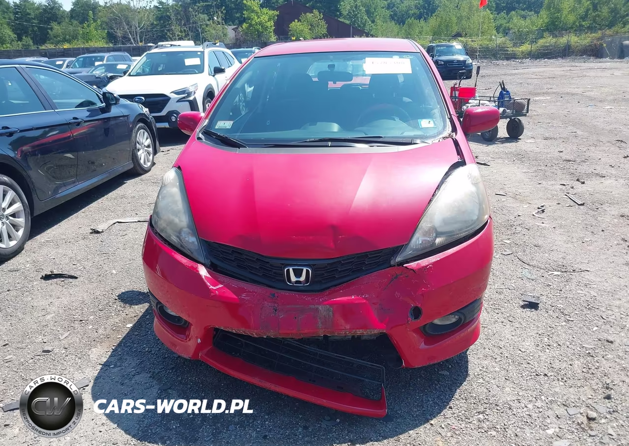 2013 Honda Fit Sport VIN:JHMGE8H58DC073098 - 6