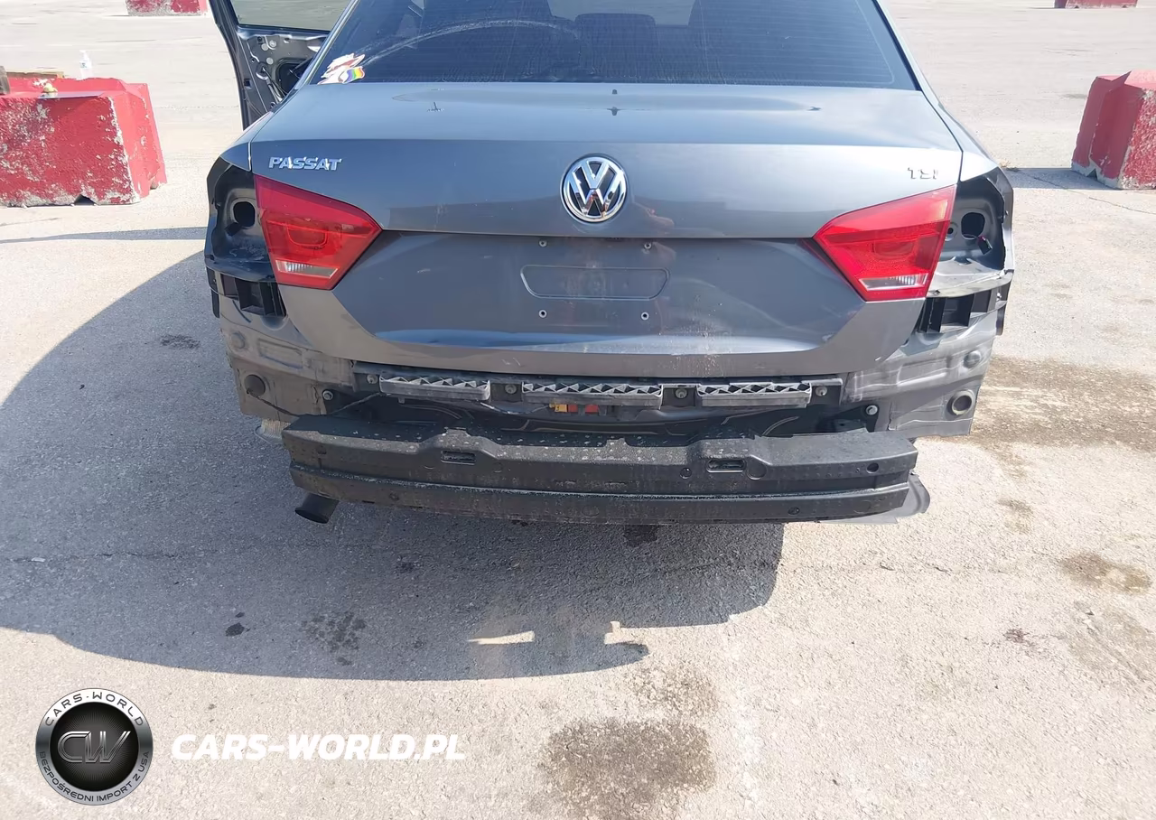 2015 Volkswagen Passat 1.8T Limited Edition VIN:1VWAS7A31FC091574 - 6