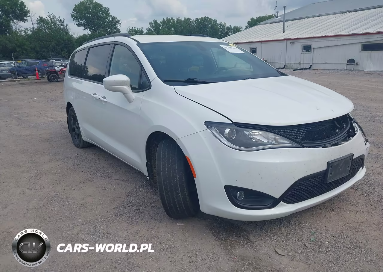 2019 Chrysler Pacifica Touring L – zdjęcie 1 z 16