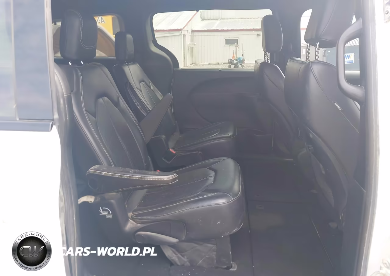 2019 Chrysler Pacifica Touring L VIN:2C4RC1BG2KR507425 - 8