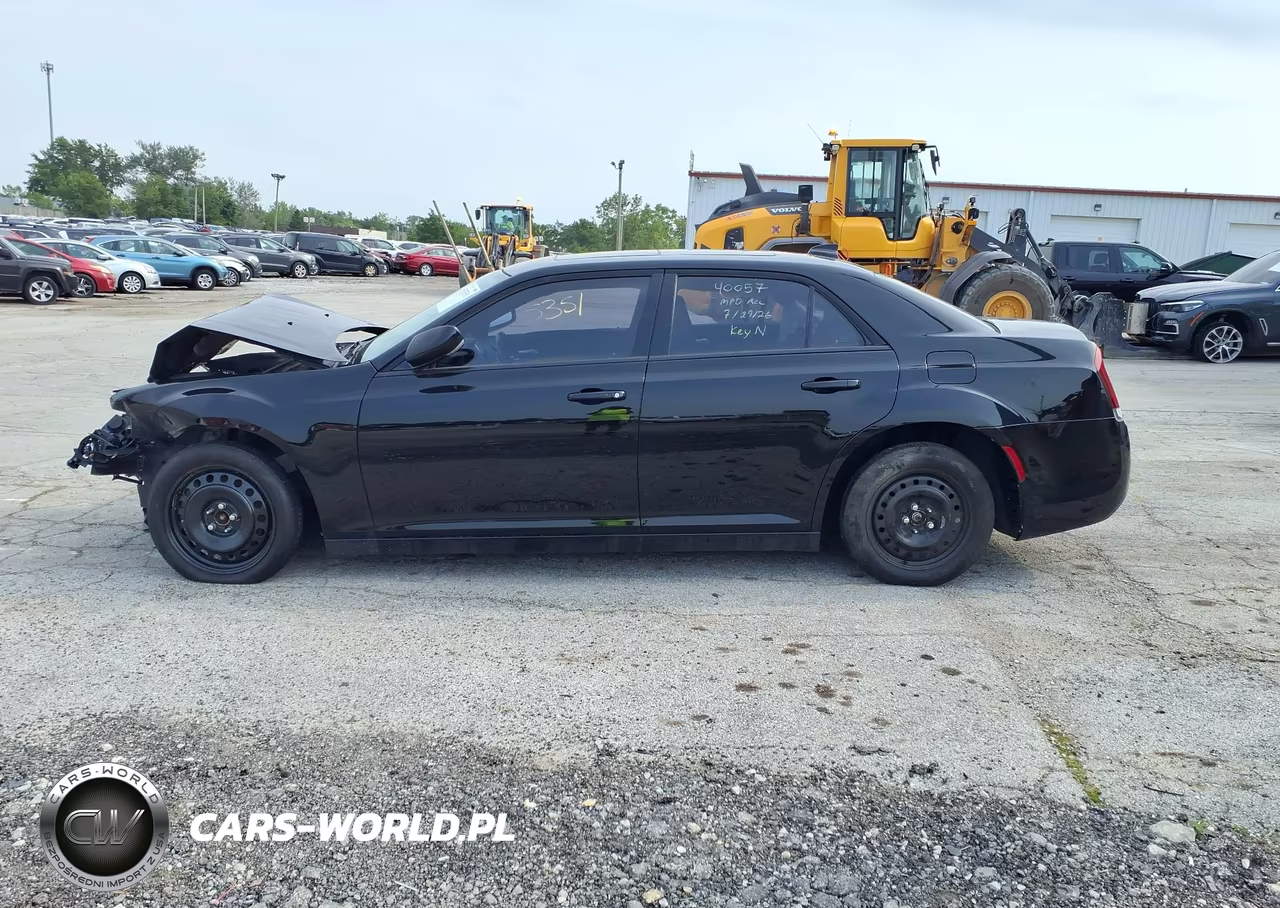 2016 Chrysler 300 300S VIN:2C3CCAGG3GH329282 - 14