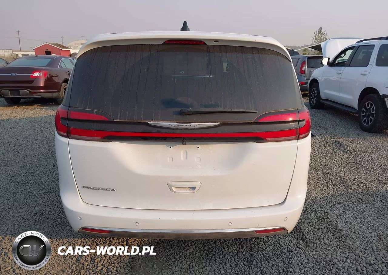 2026 Chrysler Pacifica Select VIN:2C4RC1BG8TR254614 - 16
