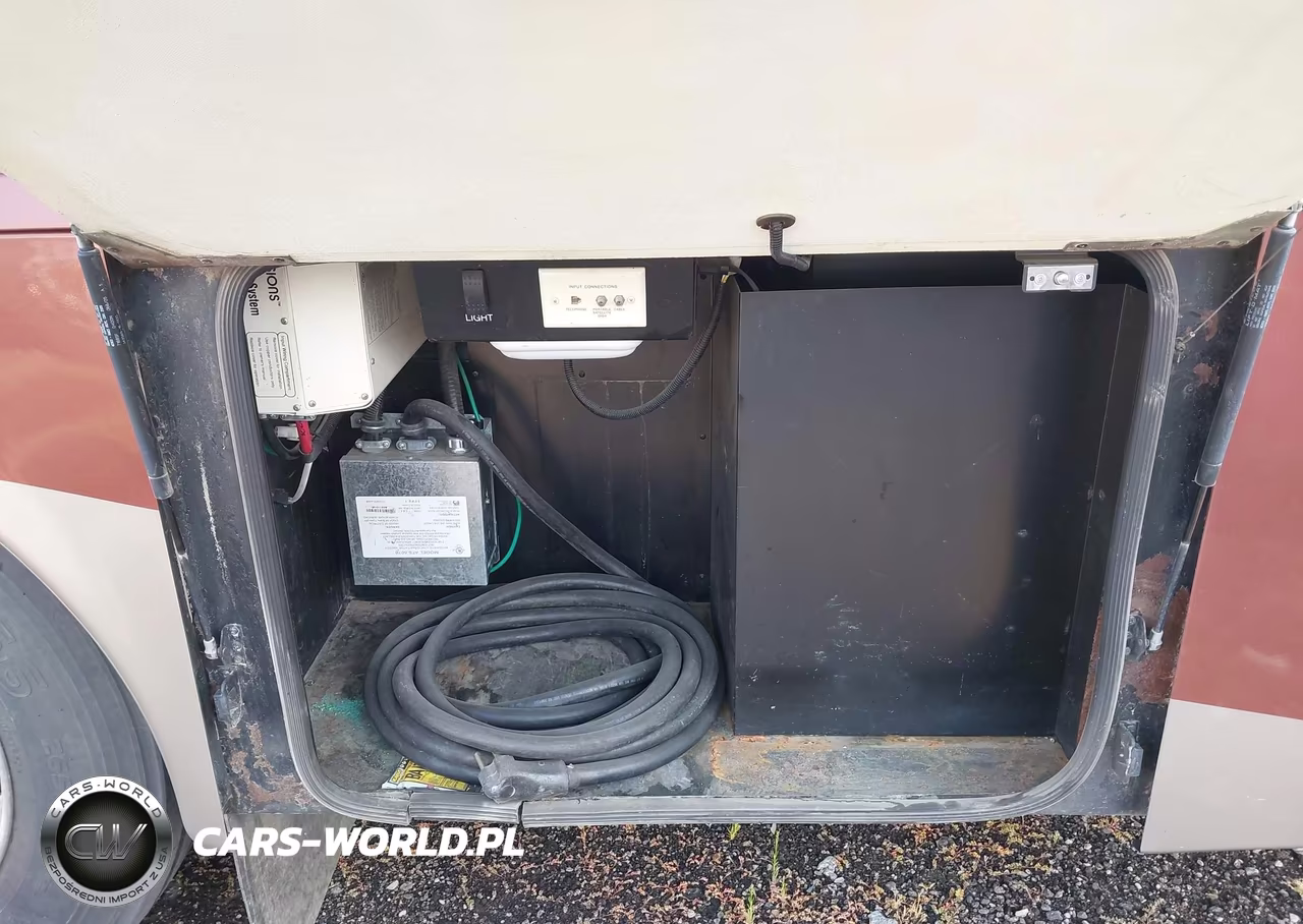 2005 Freightliner Chassis X Line Motor Home VIN:4UZACJDC55CV83057 - 14