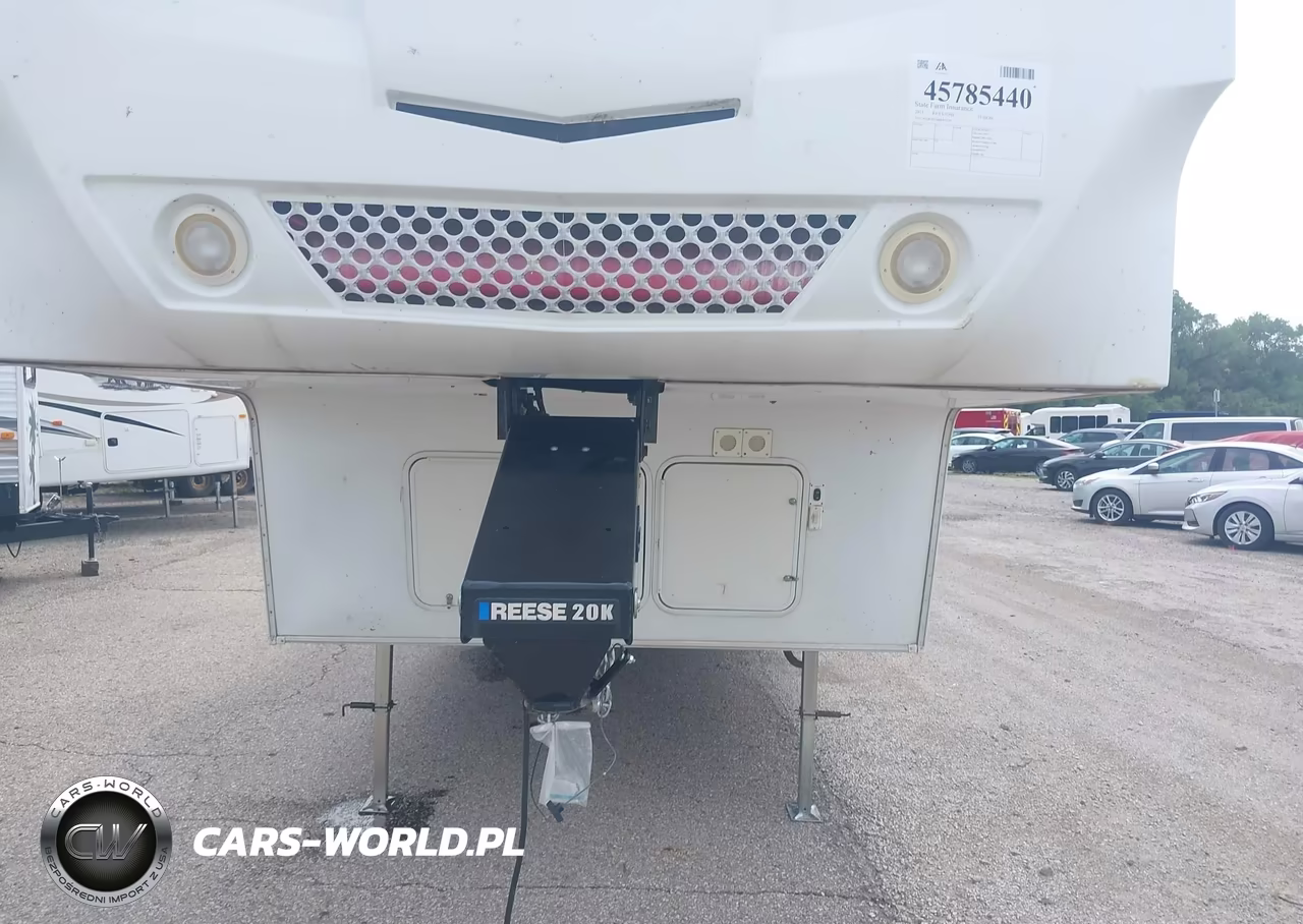 2011 Keystone Fusion VIN:4YDF30226BF810276 - 10