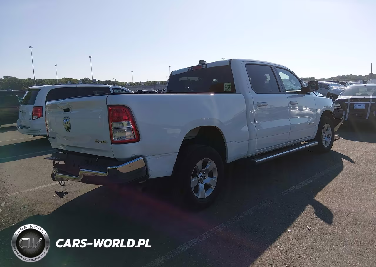 2022 Ram 1500 Big Horn 4X4 6'4 Box VIN:1C6RRFMG2NN379575 - 4