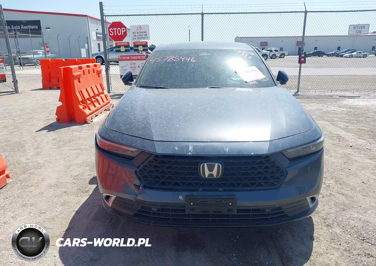 2025 Honda Accord Hybrid Touring VIN:1HGCY2F80SA075696 - 12
