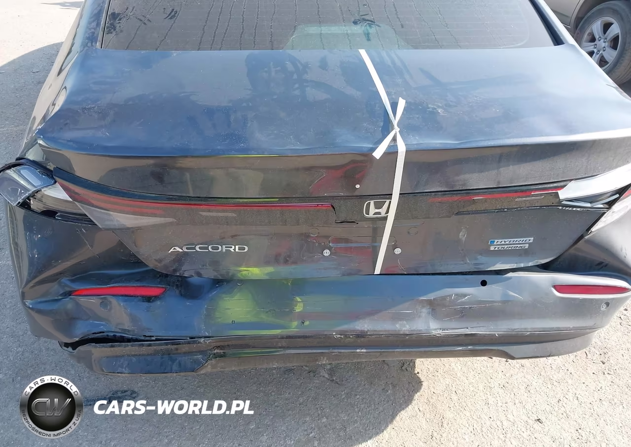 2025 Honda Accord Hybrid Touring VIN:1HGCY2F80SA075696 - 17